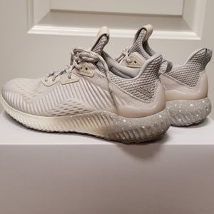 Alphabounce 1 Reigning Champ